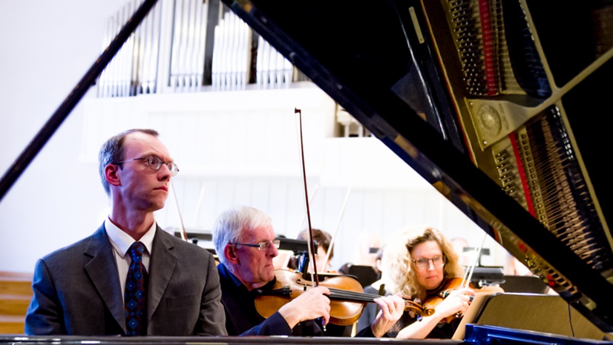 Staffan Sandström; Pianokonsert hemma i Skellefteå med Leif Karlsson och Skellefteå Orkester